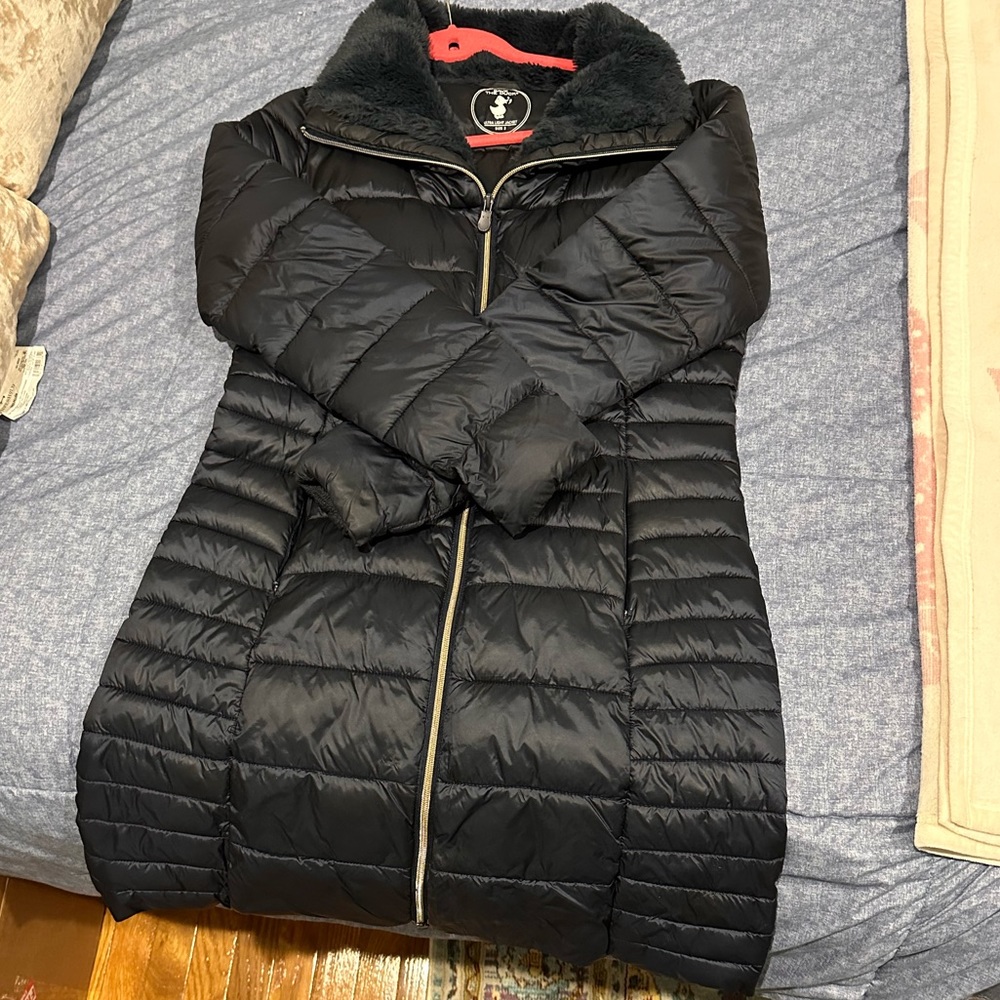 Sz 2 save the duck coat in gently used condition. This is a US size medium.